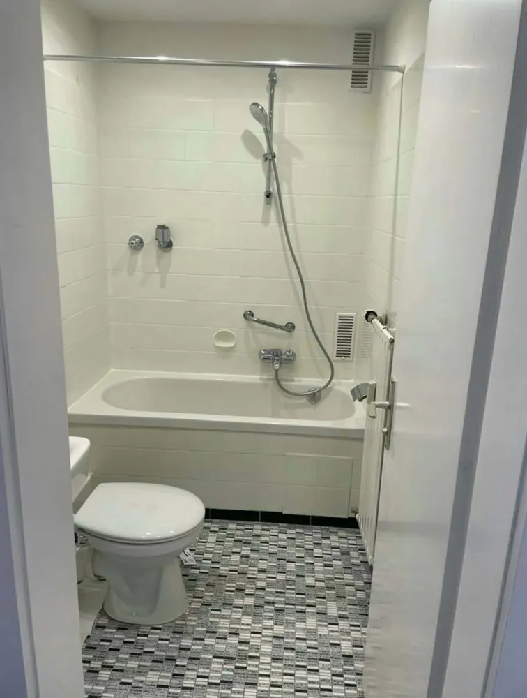 Shared room with 10 m² in Munich – Photo 2