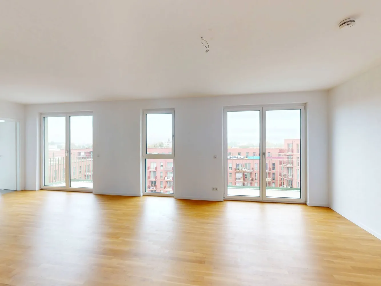 3 Zimmer Wohnung mit 99 m² in Berlin – Bild 2