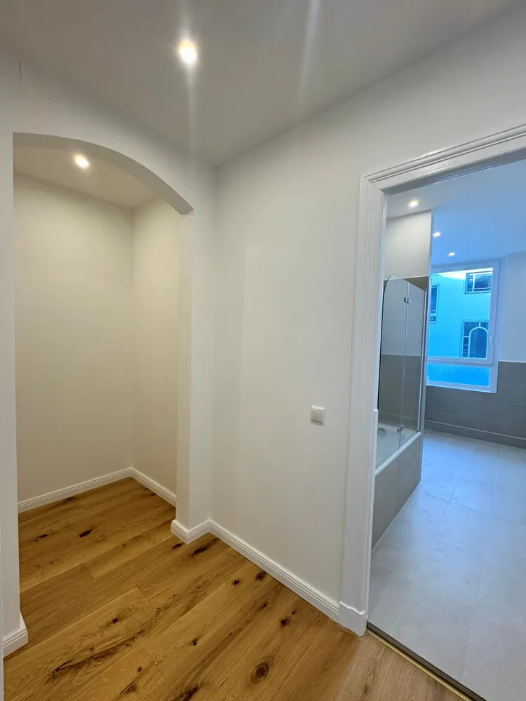 2 Zimmer Wohnung mit 81 m² in Berlin – Bild 8