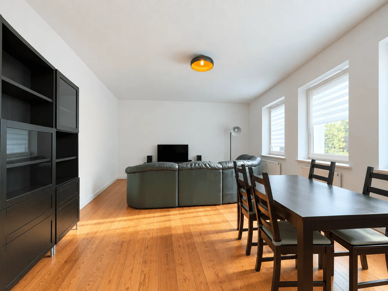 2 Zimmer Wohnung mit 62 m² in Rostock – Bild 2