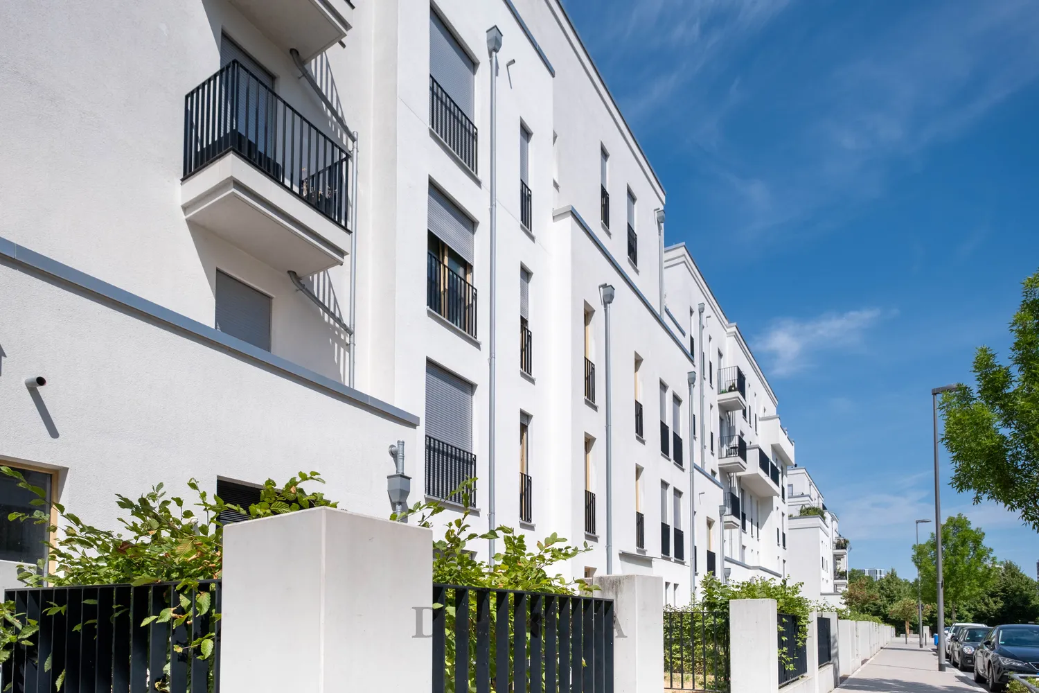3 Zimmer Wohnung mit 128 m² in Frankfurt am Main – Bild 1