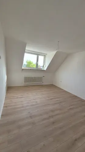 4 Zimmer Wohnung mit 74 m² in Ludwigshafen am Rhein – Bild 2