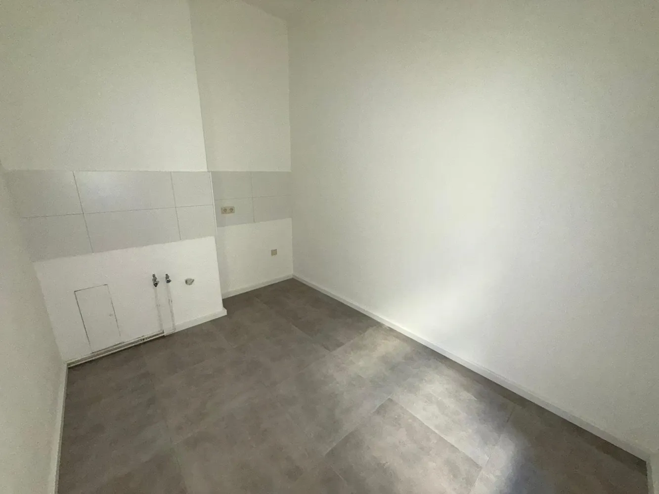 5 Zimmer Wohnung mit 120 m² in Magdeburg – Bild 11