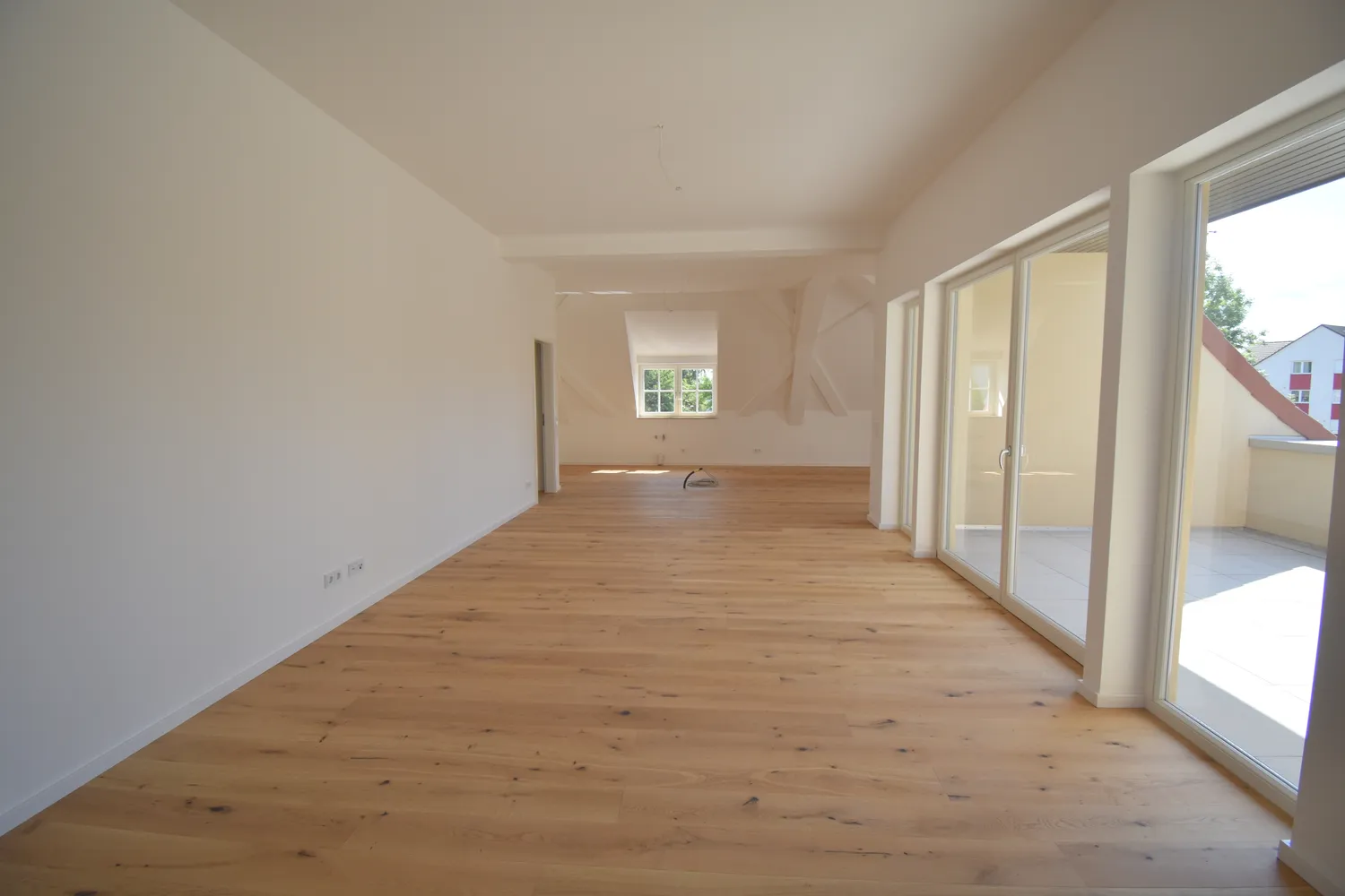 4 Zimmer Wohnung mit 154 m² in Hildesheim – Bild 2