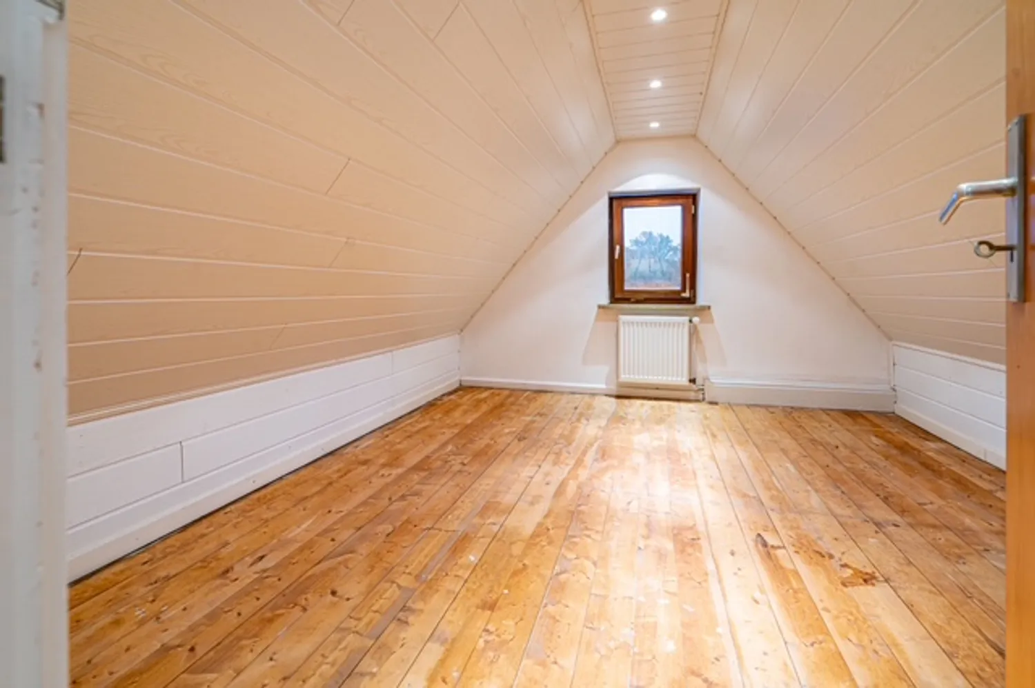 5 Zimmer Wohnung mit 105 m² in Pinneberg – Bild 6
