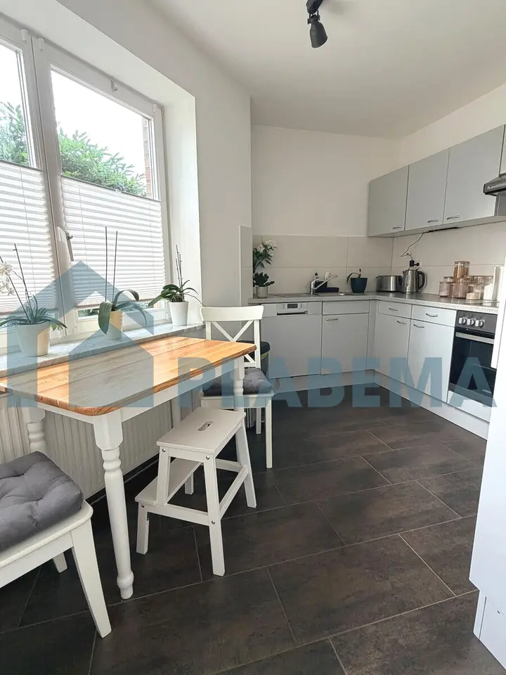 3 Zimmer Wohnung mit 96 m² in Schwerin – Bild 2
