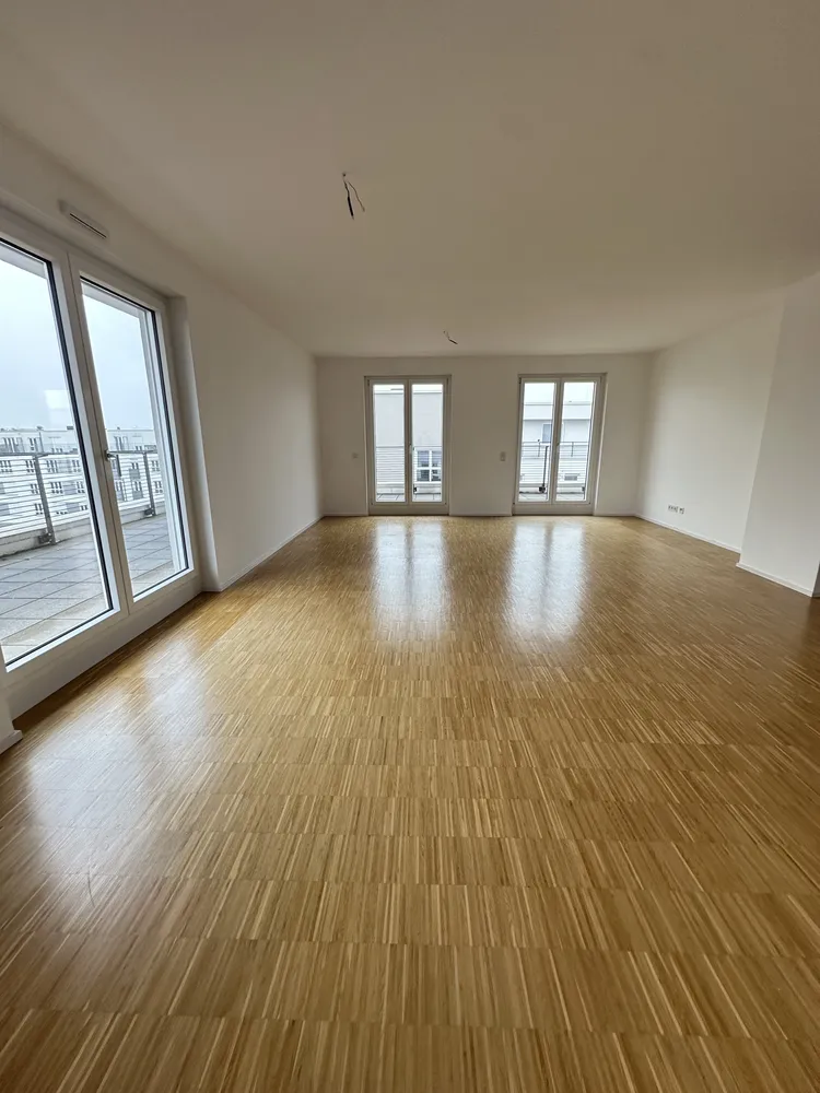 3 Zimmer Wohnung mit 122 m² in Frankfurt am Main – Bild 1