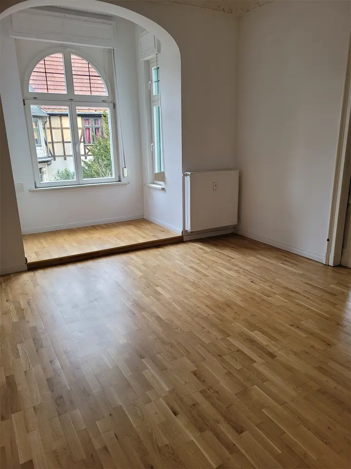 6 Zimmer Wohnung mit 221 m² in Eisenach – Bild 2