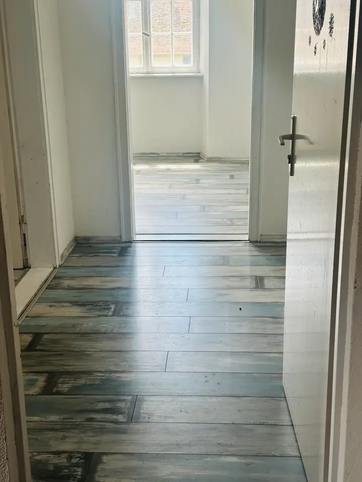 2 Zimmer Wohnung mit 80 m² in Singen – Bild 2