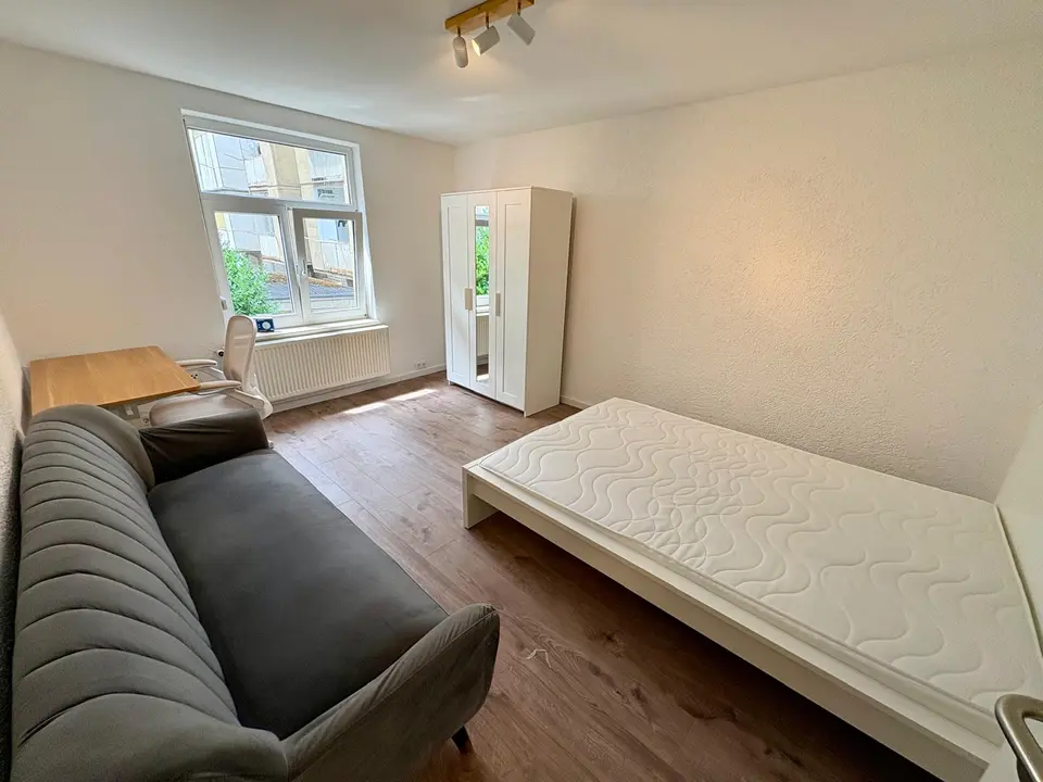 Shared room with 16 m² in Stuttgart – Photo 2
