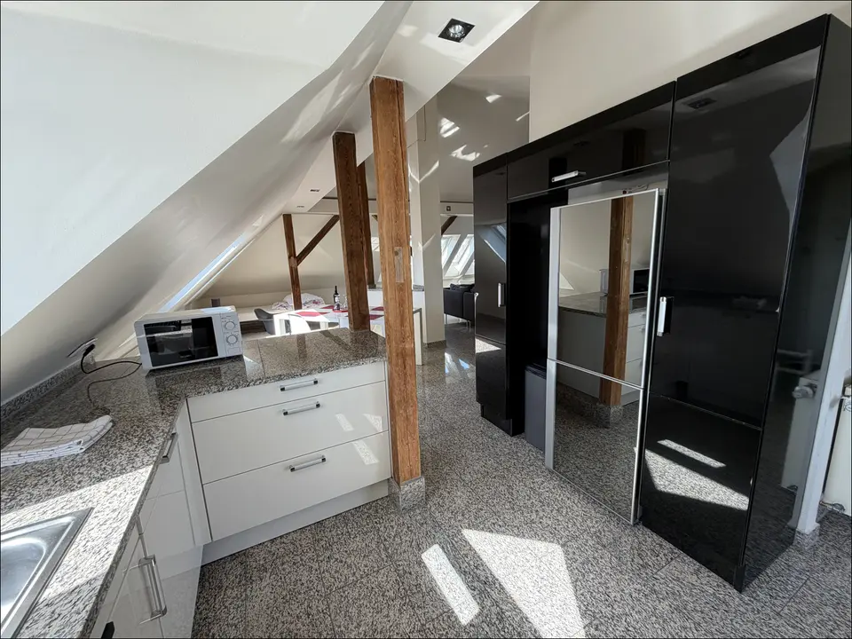 2 Zimmer Wohnung mit 100 m² in Aschaffenburg – Bild 3