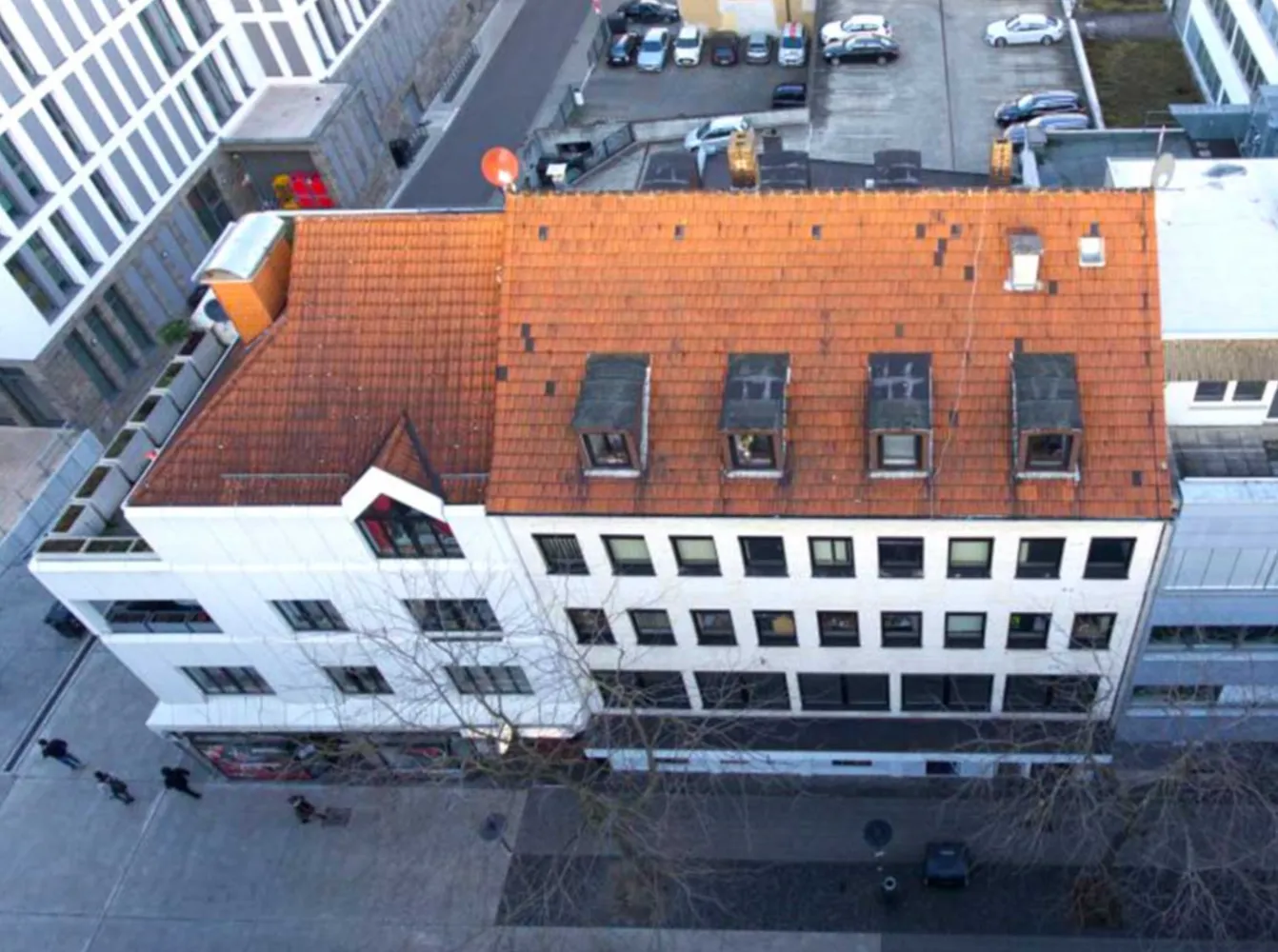 5 Zimmer Wohnung mit 135 m² in Kassel – Bild 1