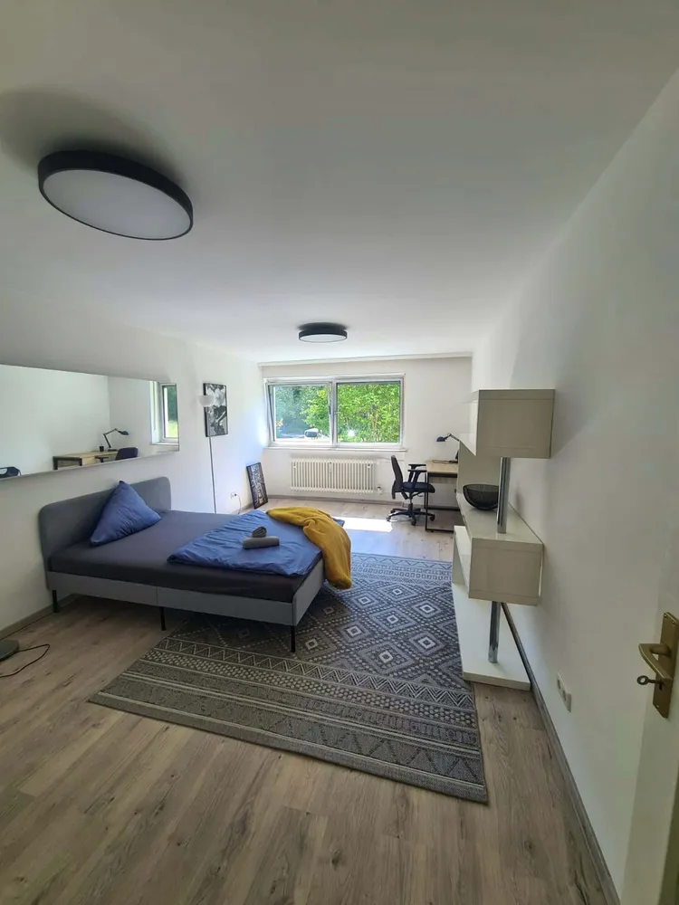 Shared room with 20 m² in Munich – Photo 3