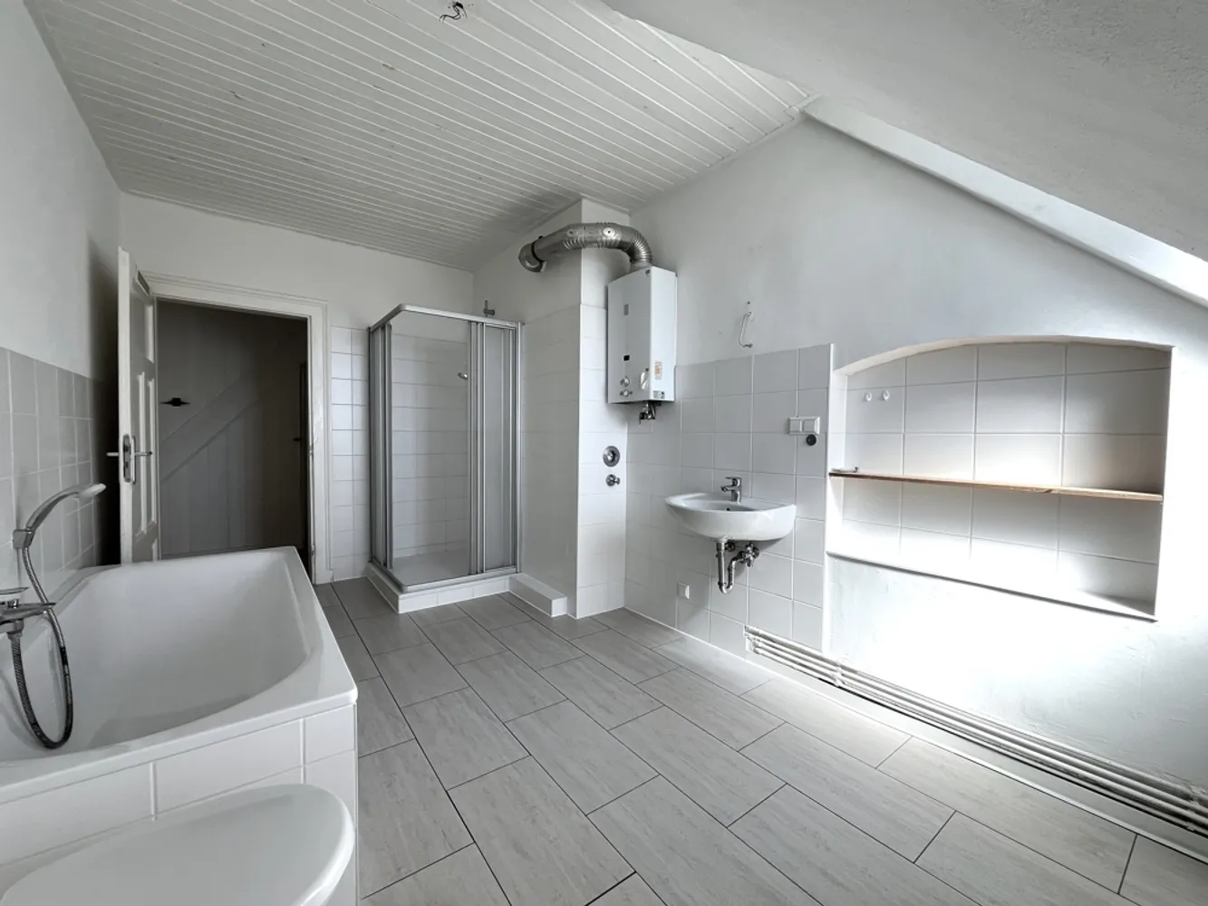 4 Zimmer Wohnung mit 105 m² in Hannover – Bild 9