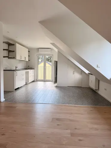4 Zimmer Wohnung mit 100 m² in Frankfurt am Main – Bild 4