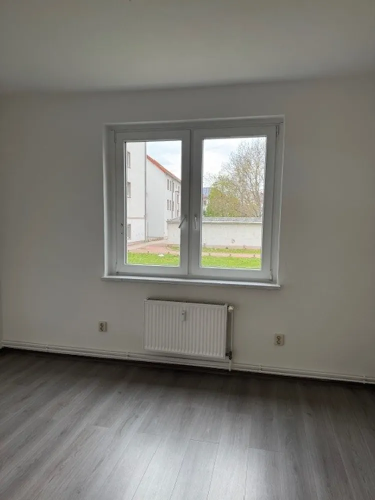 4 Zimmer Wohnung mit 76 m² in Merseburg – Bild 2