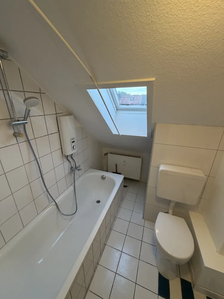2 room apartment with 40 m² in Düsseldorf – Photo 8