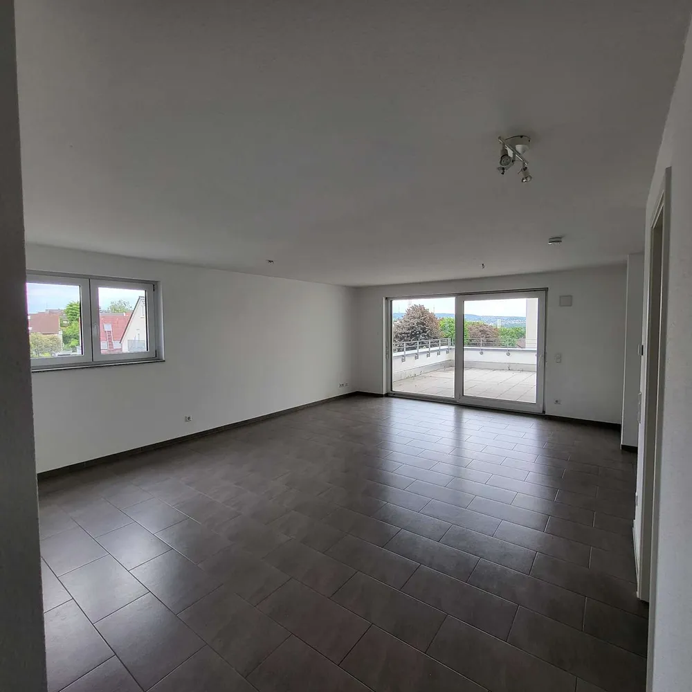 4 Zimmer Wohnung mit 118 m² in Stuttgart – Bild 2