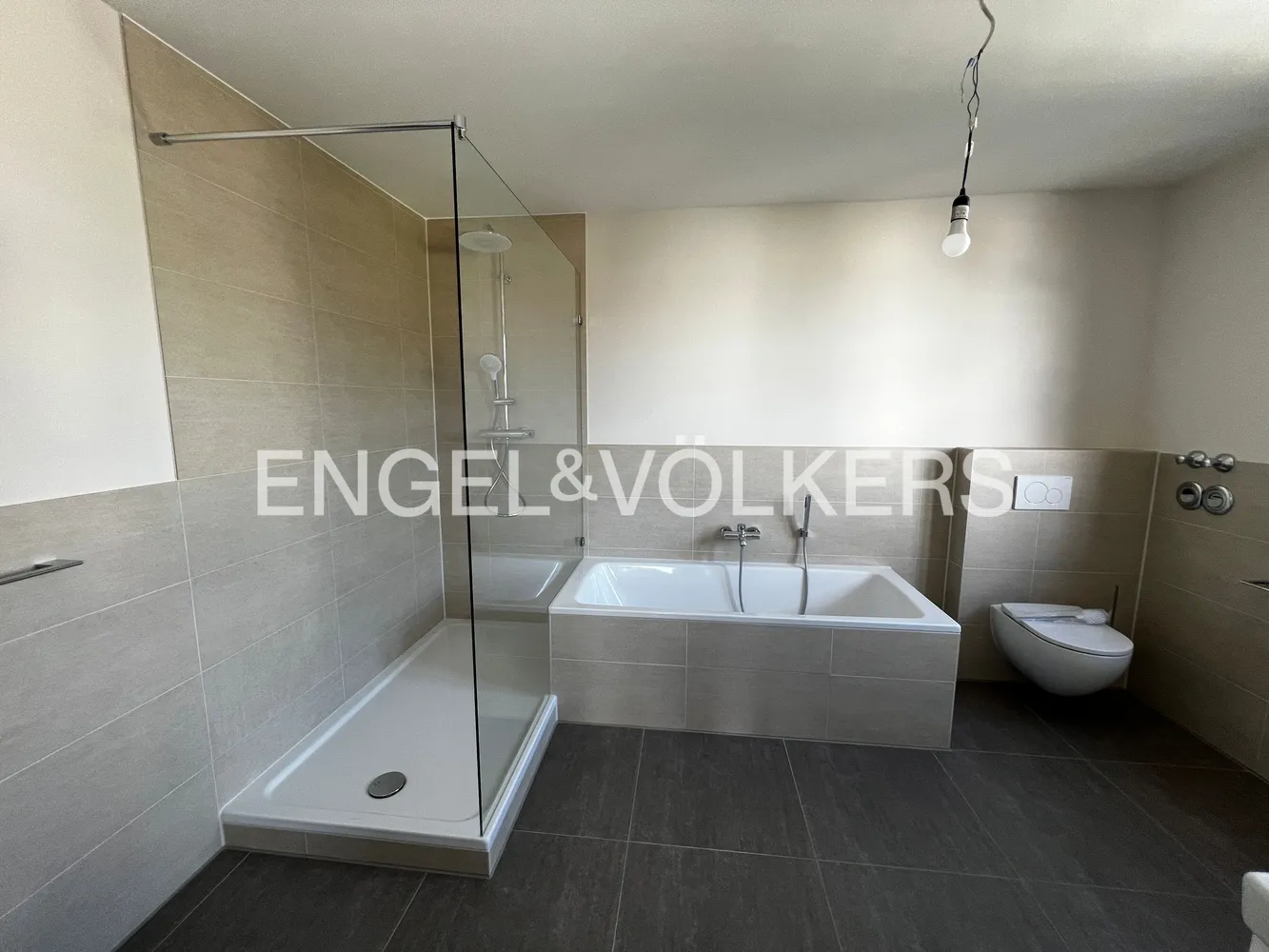 6 Zimmer Wohnung mit 164 m² in Germering – Bild 12