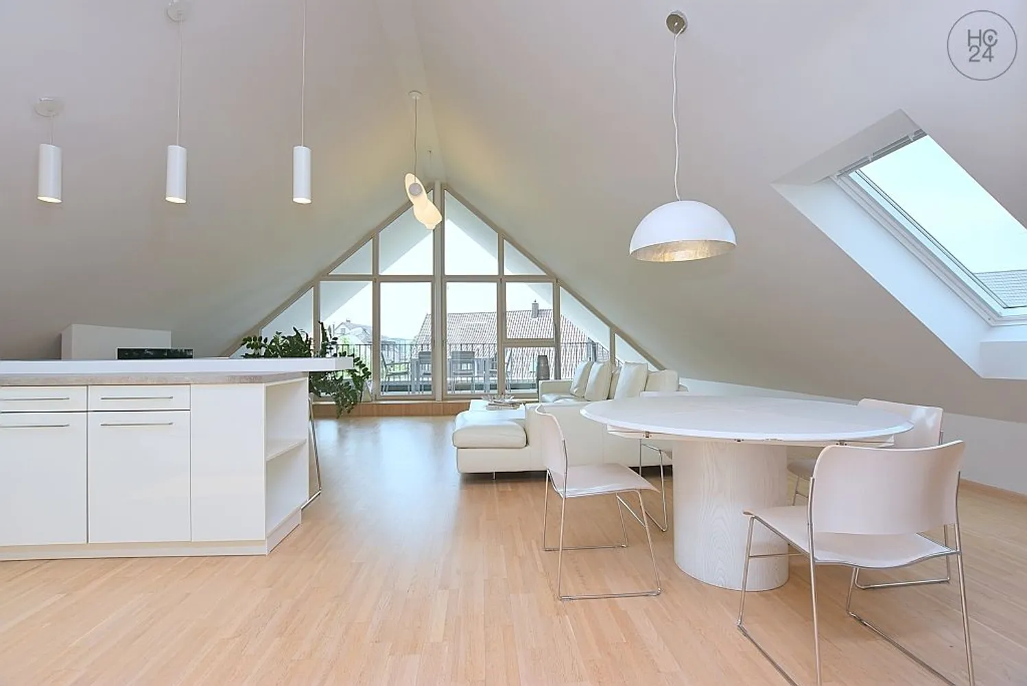 3 Zimmer Wohnung mit 140 m² in Stuttgart – Bild 2