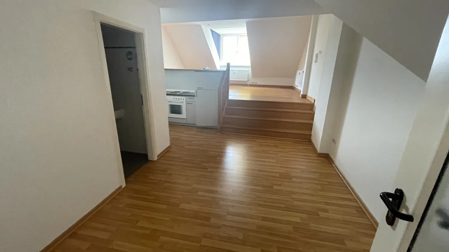 2 Zimmer Wohnung mit 59 m² in Schwerin – Bild 4