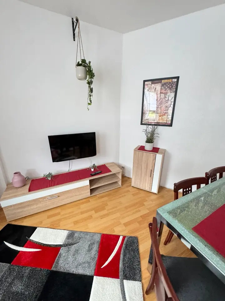 Shared room with 70 m² in Freital – Photo 3