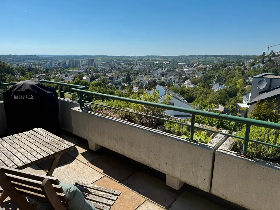 4 Zimmer Wohnung mit 95 m² in Leonberg – Bild 2