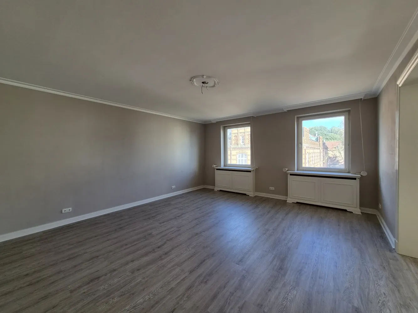 4 Zimmer Wohnung mit 160 m² in Rendsburg – Bild 1