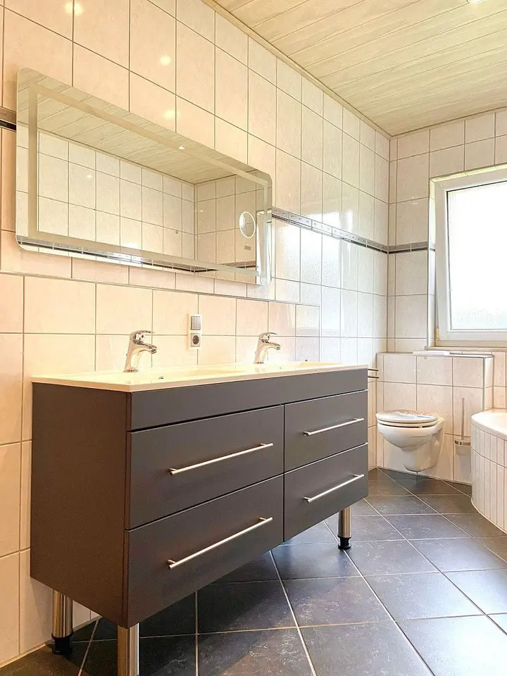5 Zimmer Wohnung mit 120 m² in Hof – Bild 4