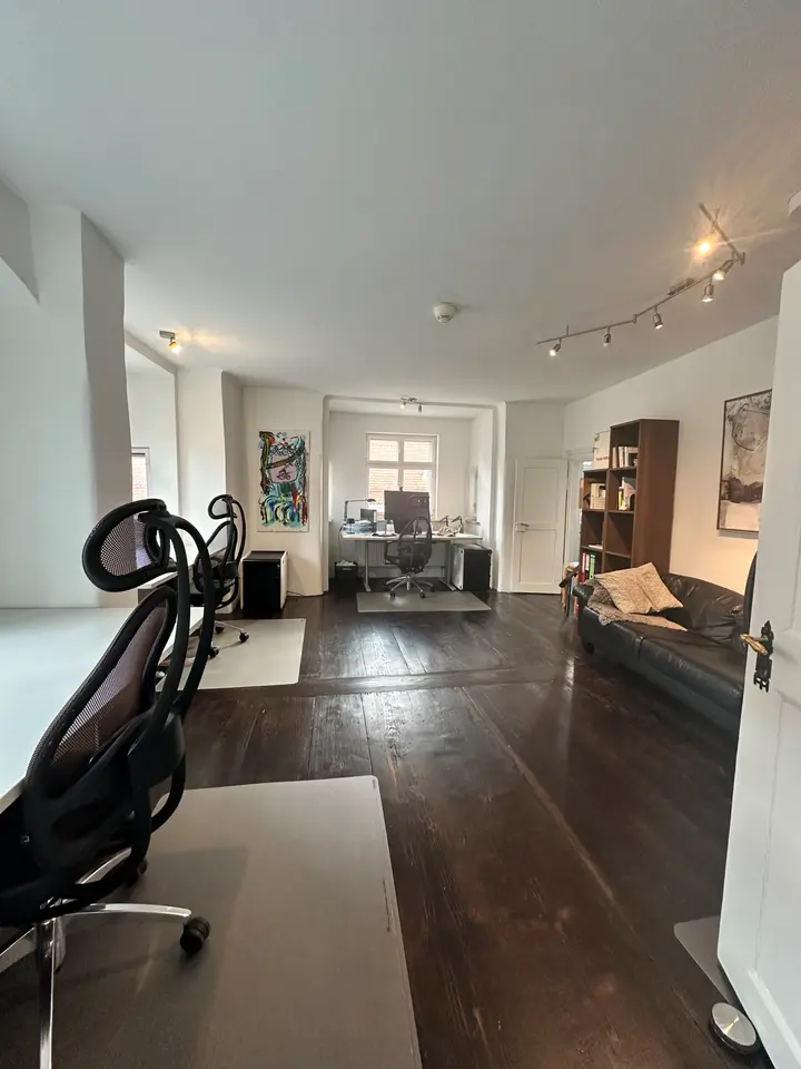 5 Zimmer Wohnung mit 150 m² in Augsburg – Bild 7