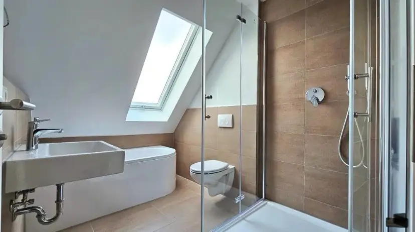 5 Zimmer Wohnung mit 128 m² in Wiesbaden – Bild 9