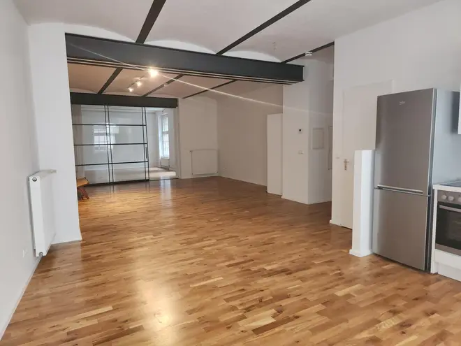 2 Zimmer Wohnung mit 90 m² in Berlin – Bild 2