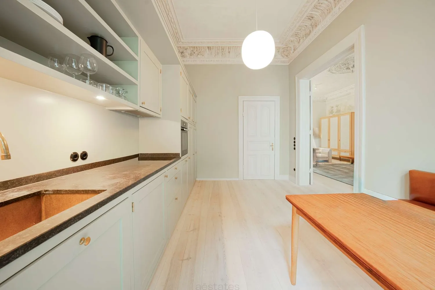 2 Zimmer Wohnung mit 110 m² in Hamburg – Bild 4