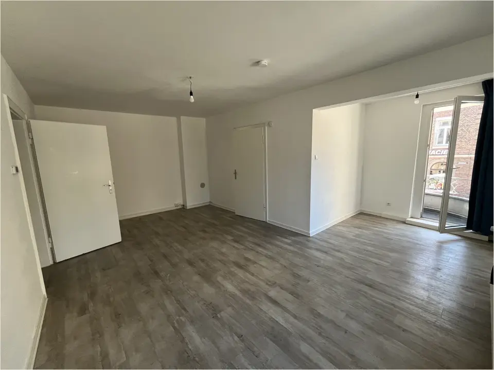 2 Zimmer Wohnung mit 65 m² in Aachen – Bild 1