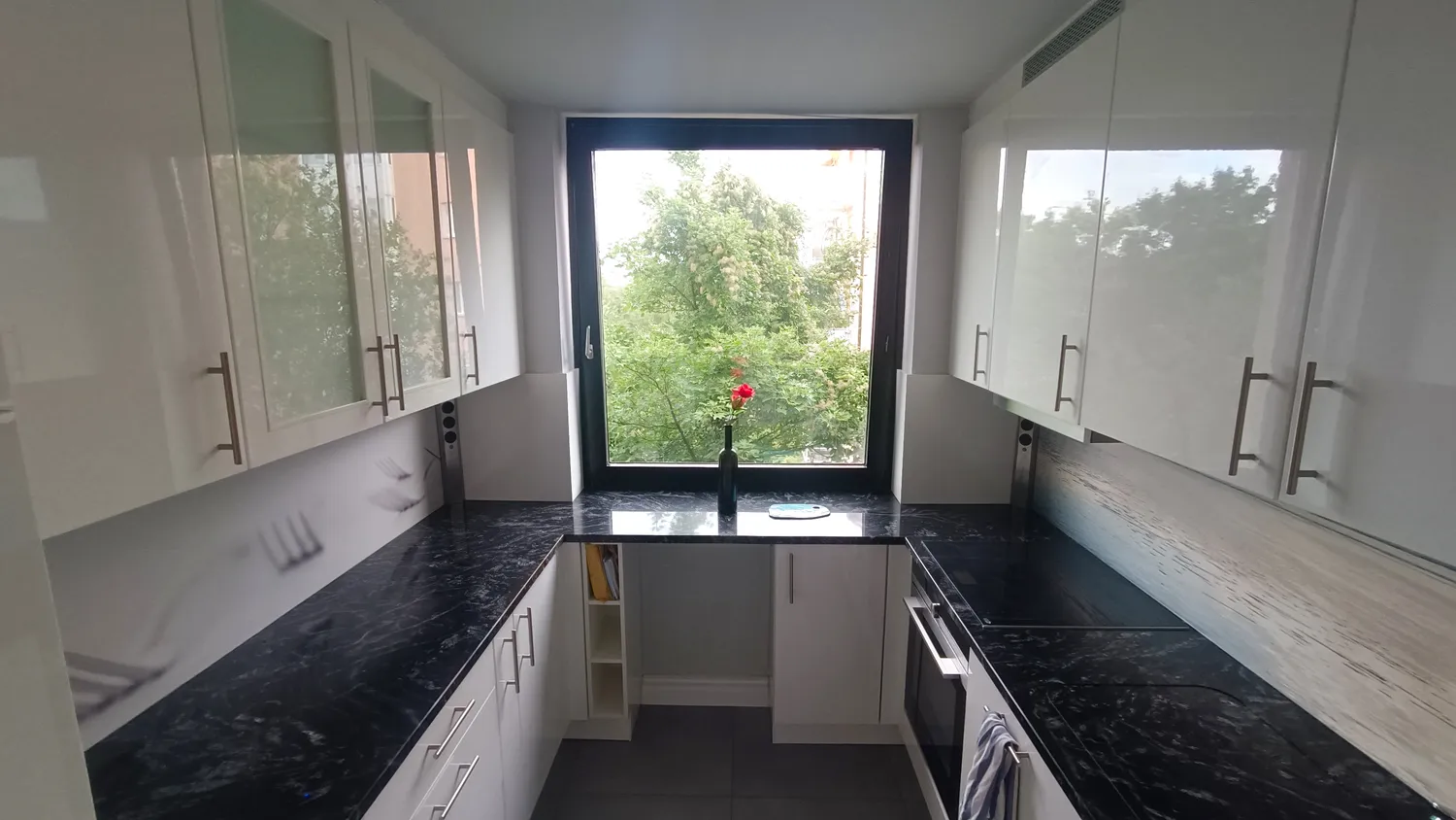 4 Zimmer Wohnung mit 110 m² in München – Bild 2