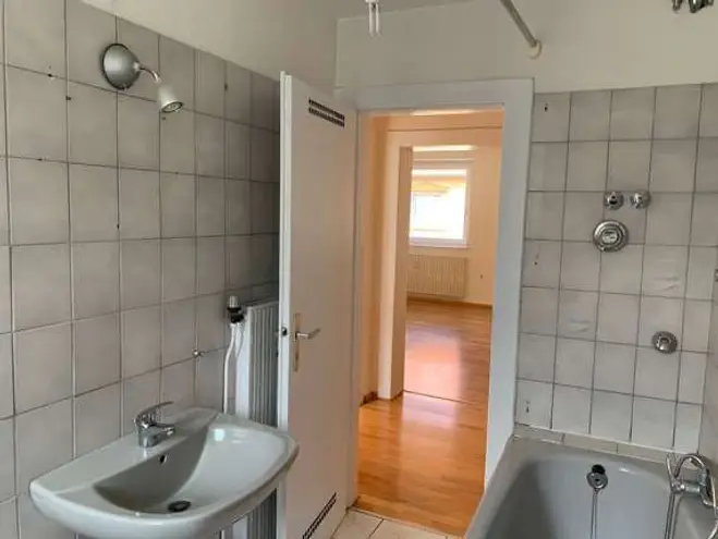 4 Zimmer Wohnung mit 101 m² in Düsseldorf – Bild 8