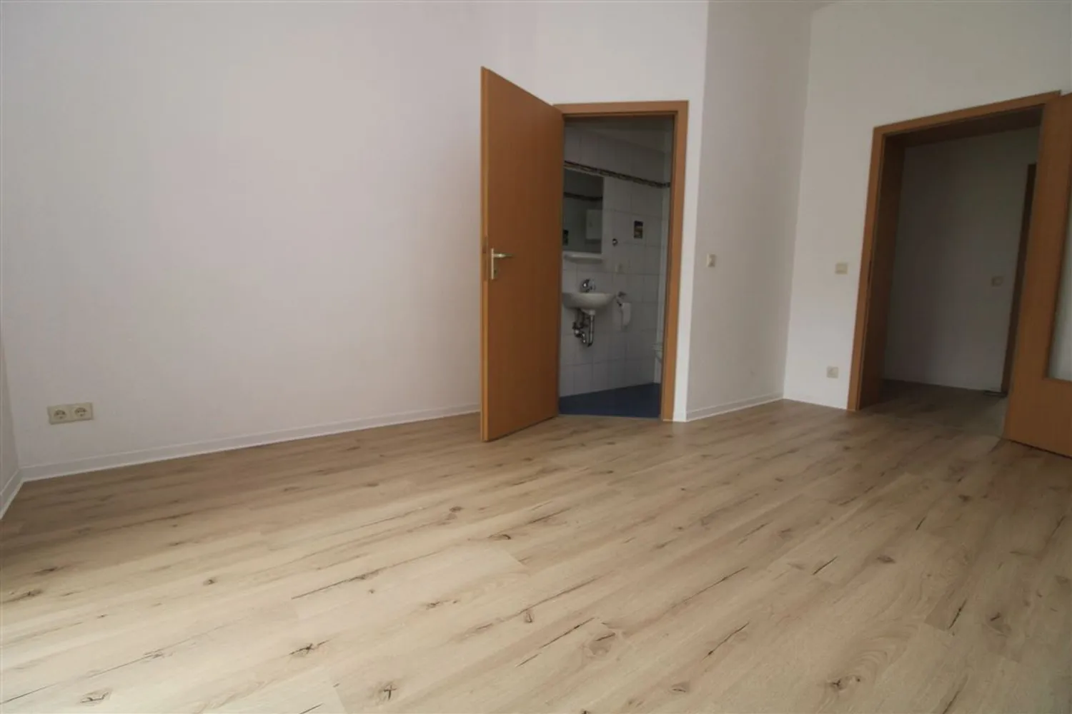 4 Zimmer Wohnung mit 117 m² in Plauen – Bild 5