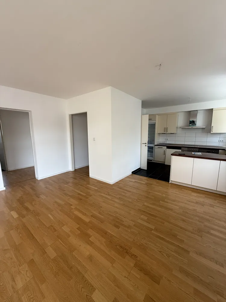 3 Zimmer Wohnung mit 94 m² in Berlin – Bild 2