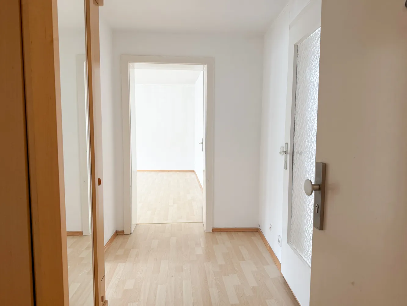2 Zimmer Wohnung mit 70 m² in Ingolstadt – Bild 2