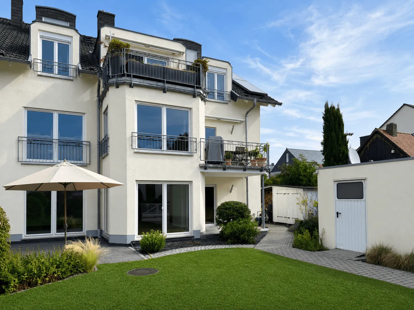 4 Zimmer Wohnung mit 124 m² in Frankfurt am Main – Bild 9
