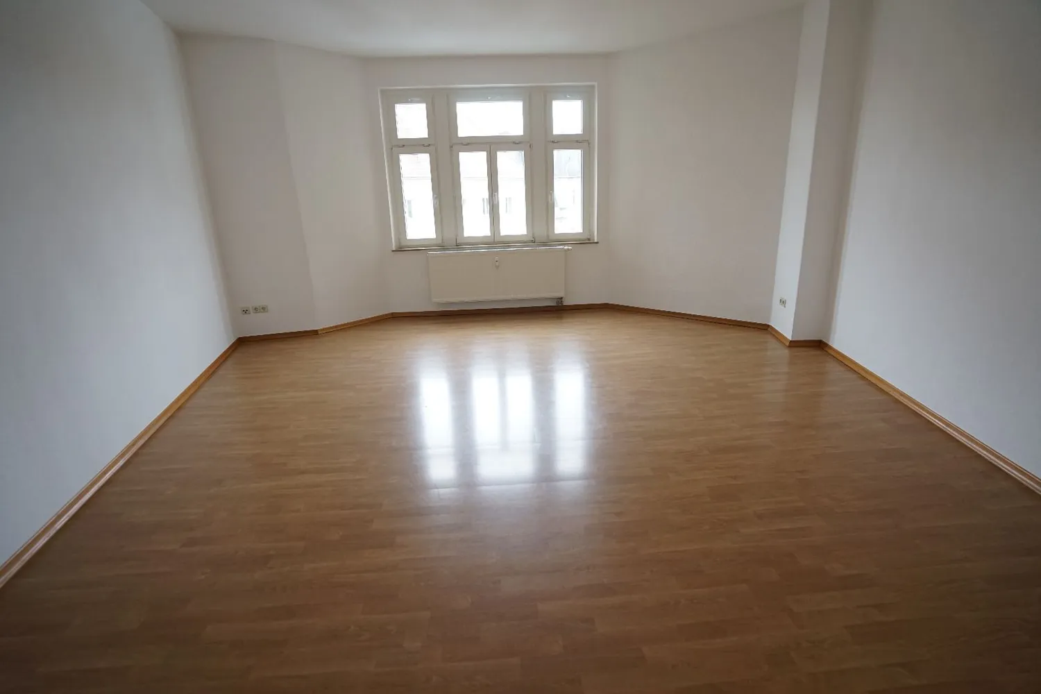 2 Zimmer Wohnung mit 77 m² in Dresden – Bild 8