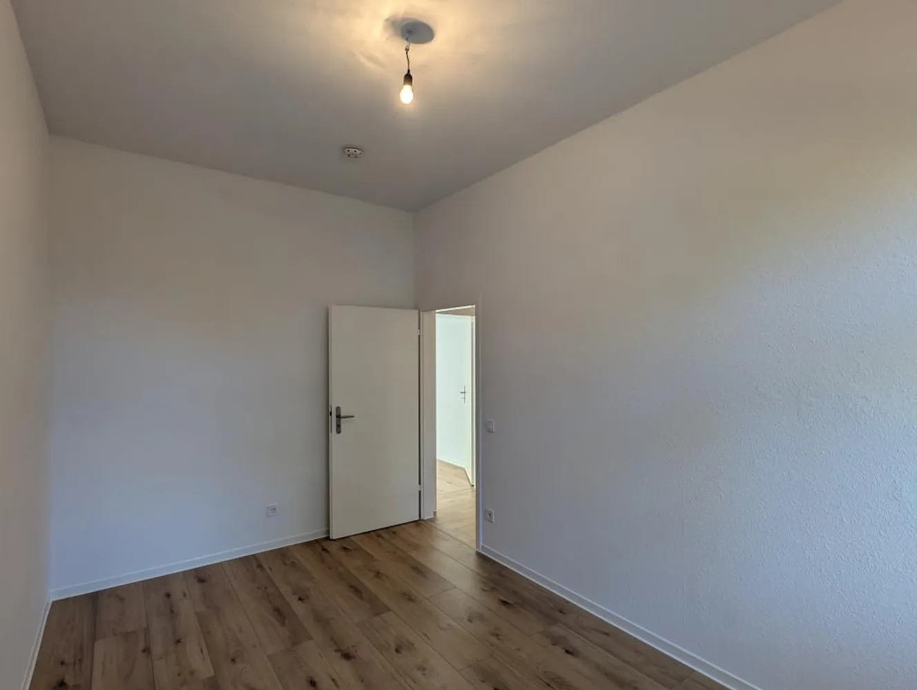 2 Zimmer Wohnung mit 75 m² in Duisburg – Bild 6