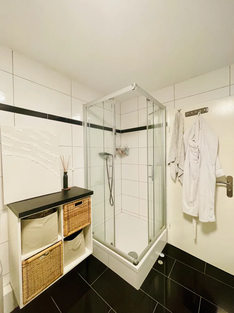 2 Zimmer Wohnung mit 100 m² in Frankfurt am Main – Bild 12