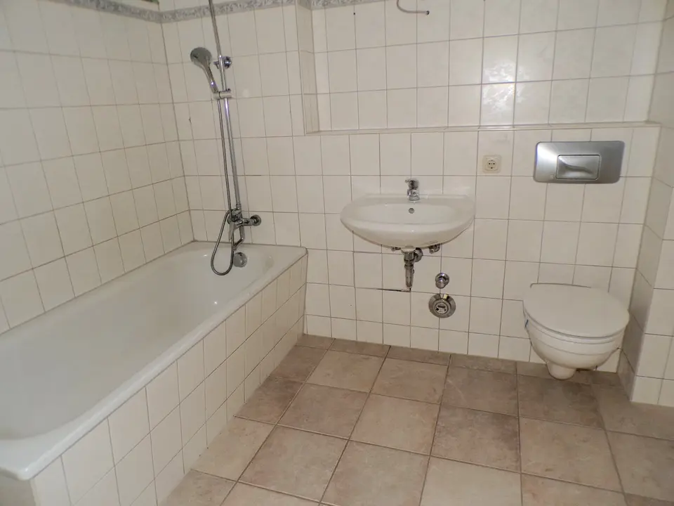3 Zimmer Wohnung mit 83 m² in Werdau – Bild 8