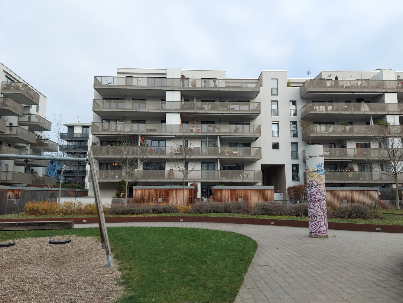 2 Zimmer Wohnung mit 67 m² in Karlsruhe – Bild 2
