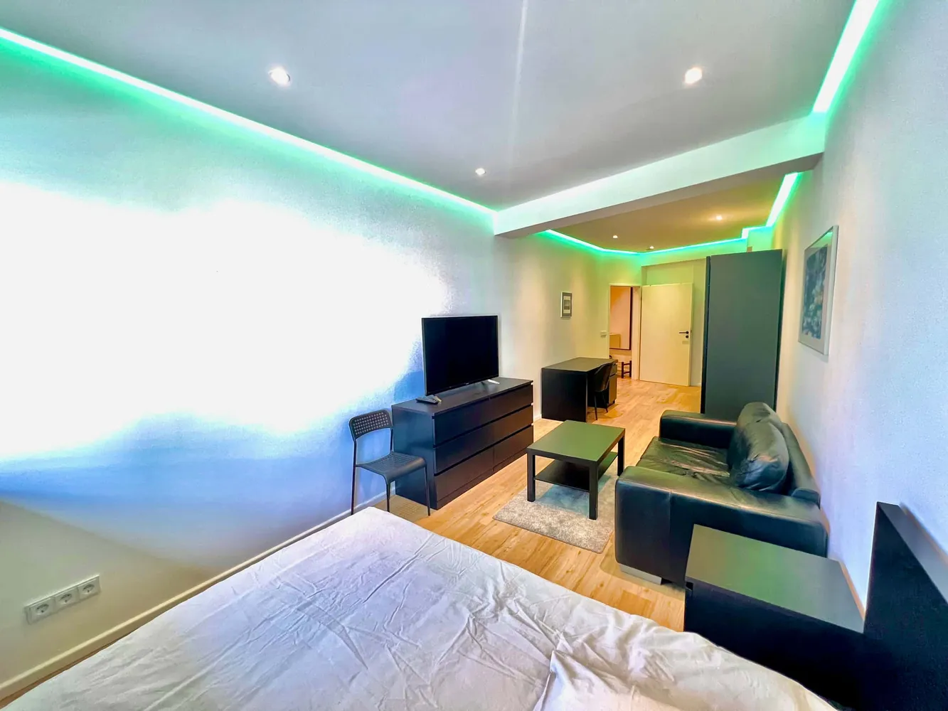 Shared room with 27 m² in Munich – Photo 2