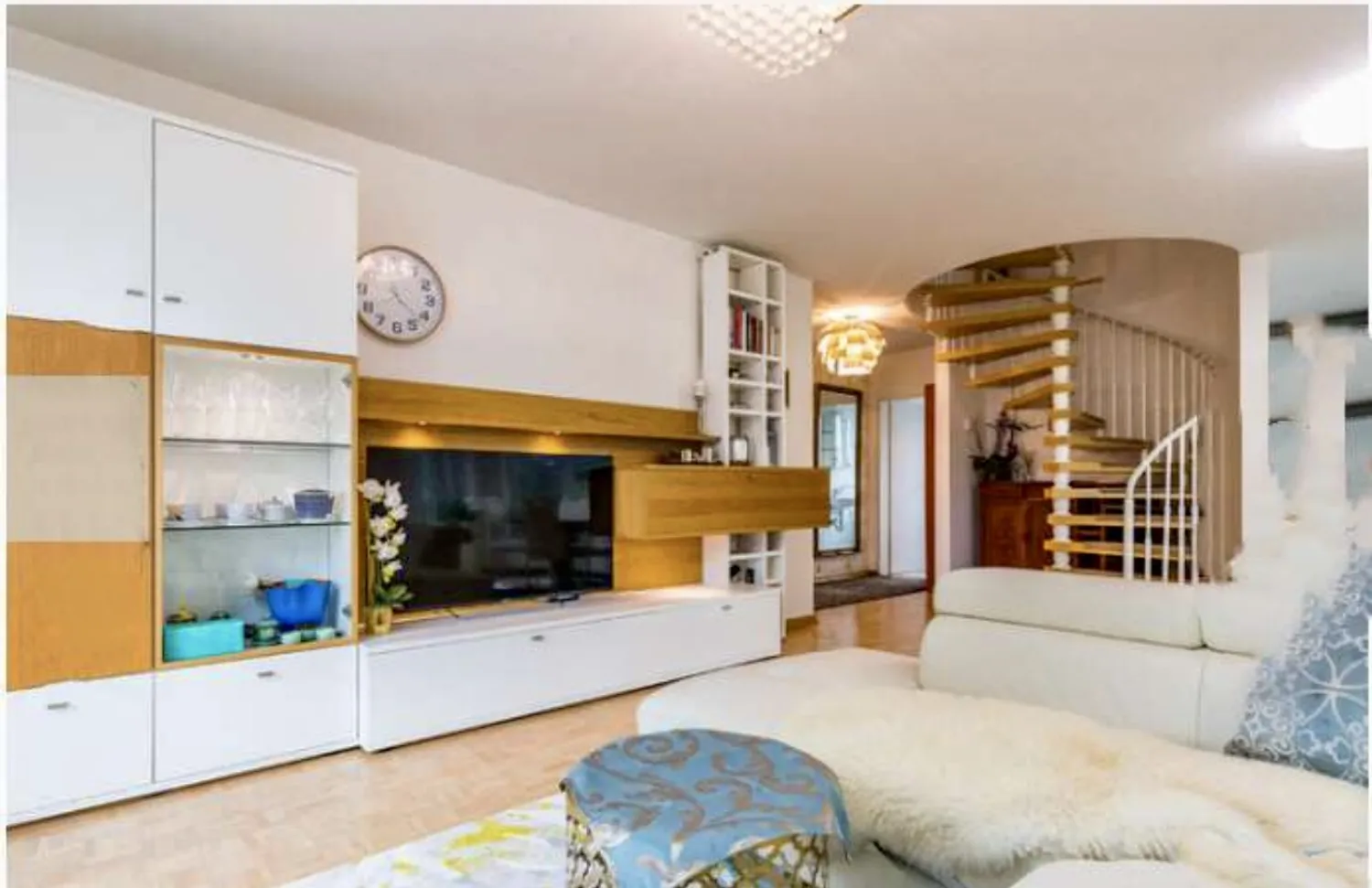 5 Zimmer Wohnung mit 110 m² in Hamburg – Bild 2