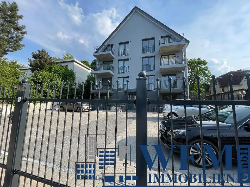 8 Zimmer Wohnung mit 280 m² in Berlin – Bild 4