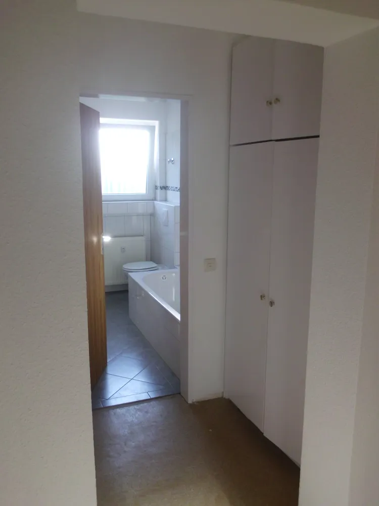 1 room apartment with 32 m² in Wuppertal – Photo 11