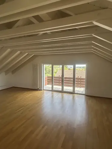 4 Zimmer Wohnung mit 115 m² in Karlsruhe – Bild 2
